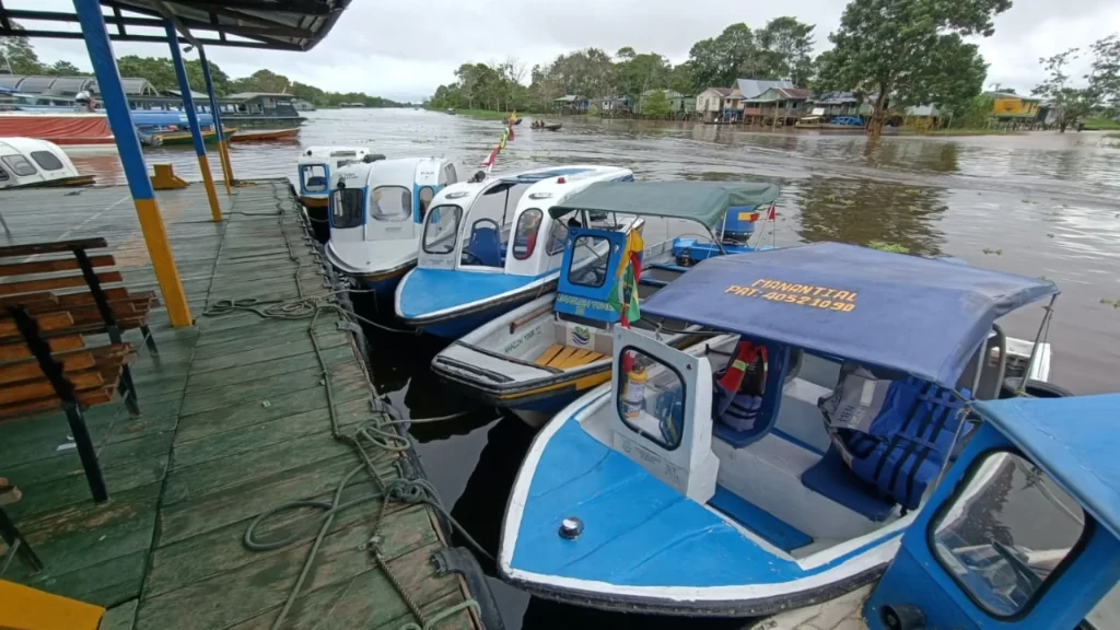 Ships from Colombia, Brazil, and Peru docked at the port of Leticia-Leticia Amazon