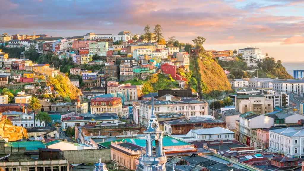 Valparaíso Chile colorful houses at sunset.